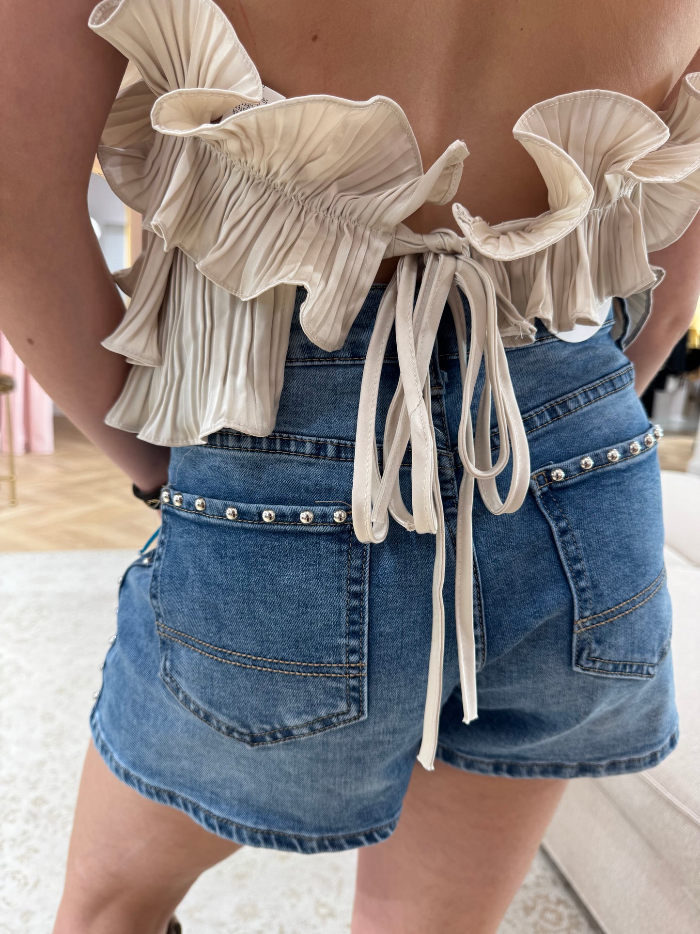 Short clous jean