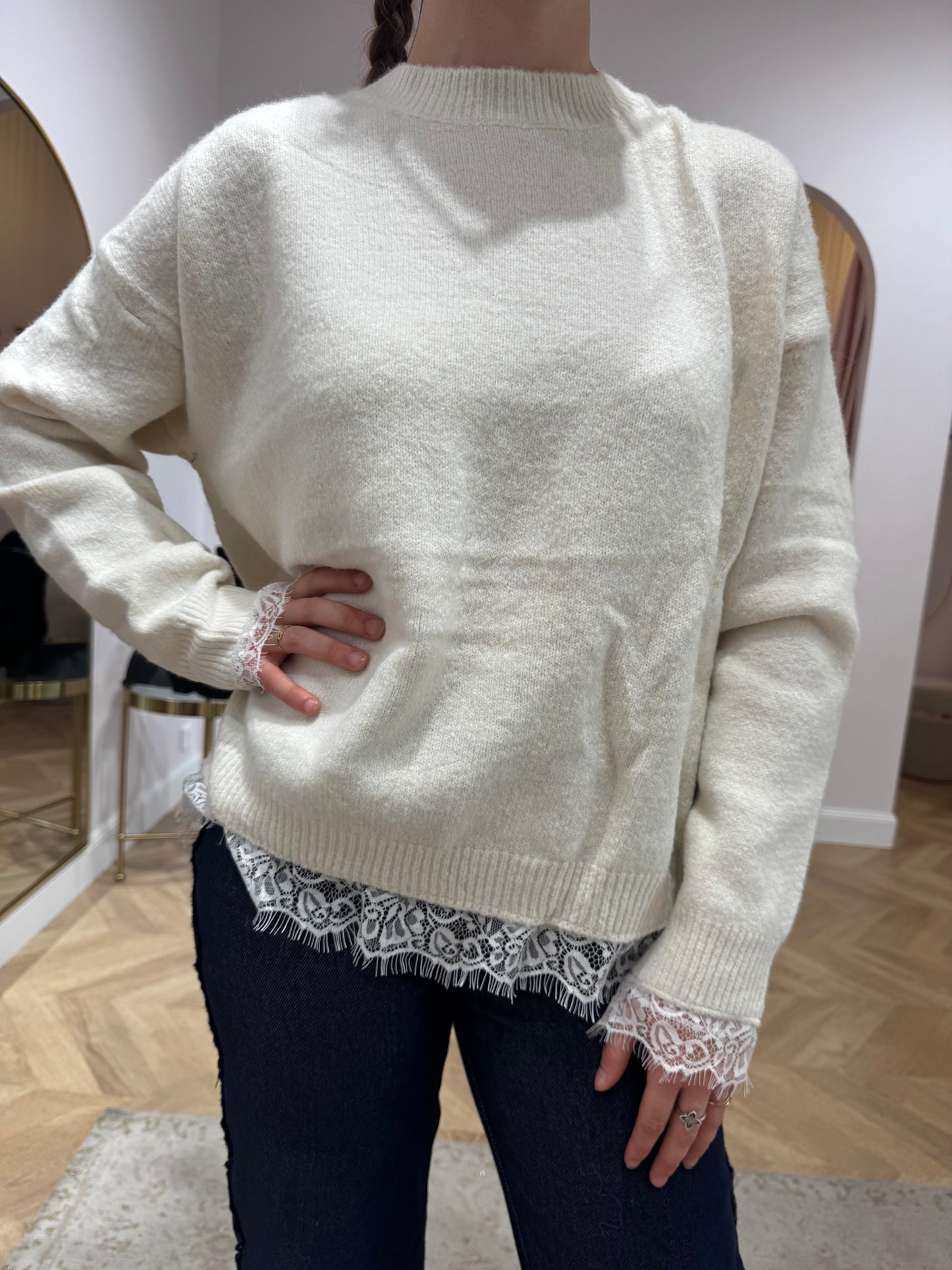 Pull dentelle beige