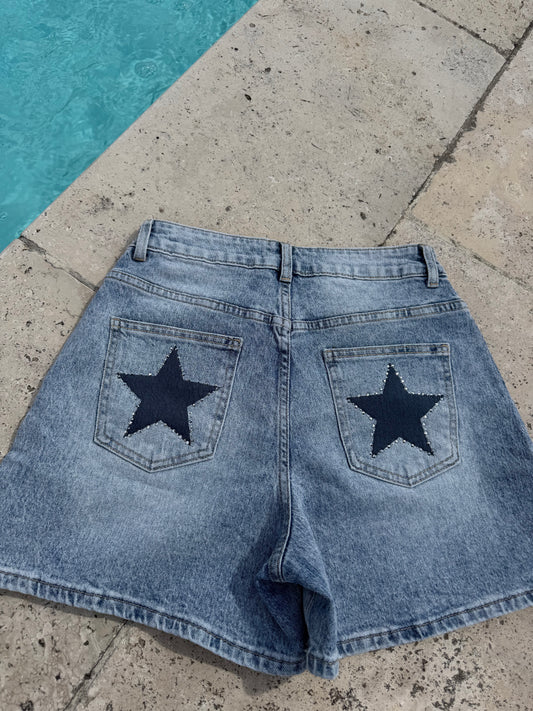 Short UNIVERS